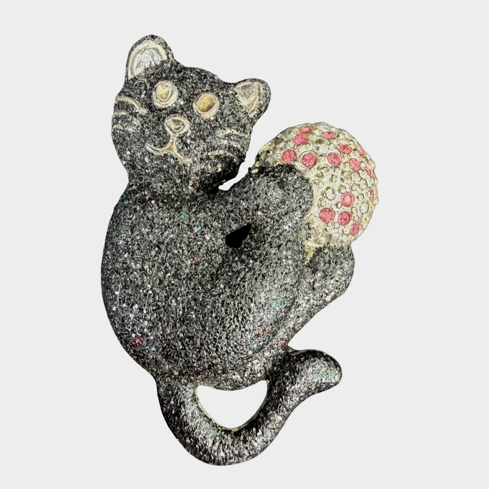 Vintage DaneCraft Black Cat Brooch Pin Cat Playing w Ball Glittery Rhinestones - Picture 9 of 9